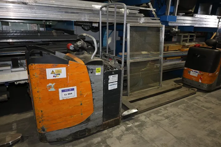 Still Elektro Niederhubwagen Gabellänge: 240 cm